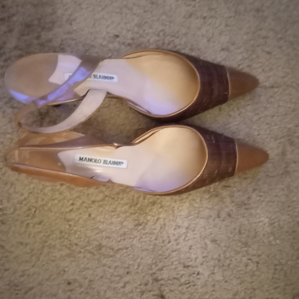 Size 10 pointed toe heels